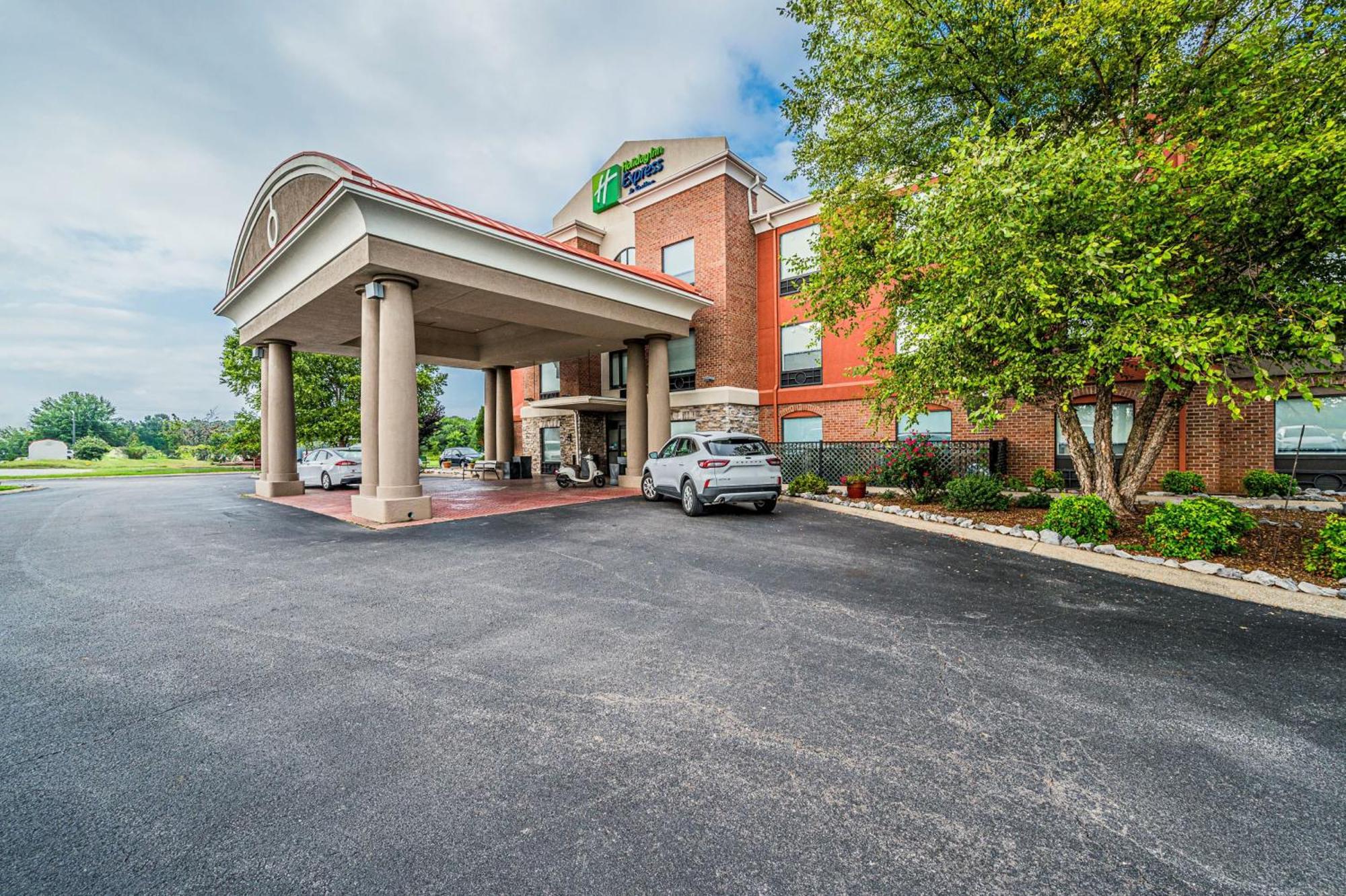 Holiday Inn Express Hotel & Suites Franklin By Ihg Exteriér fotografie